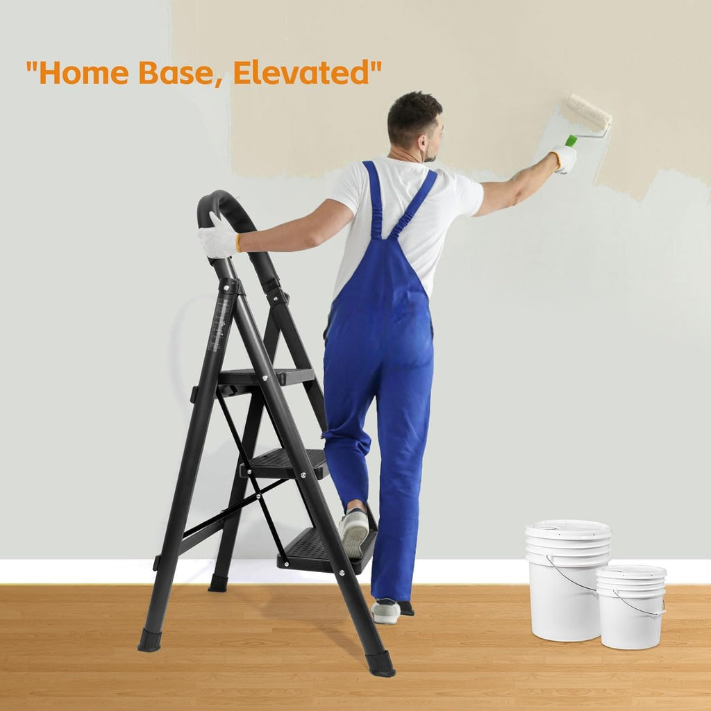 Lightweight Folding 3 Step Ladder N702499