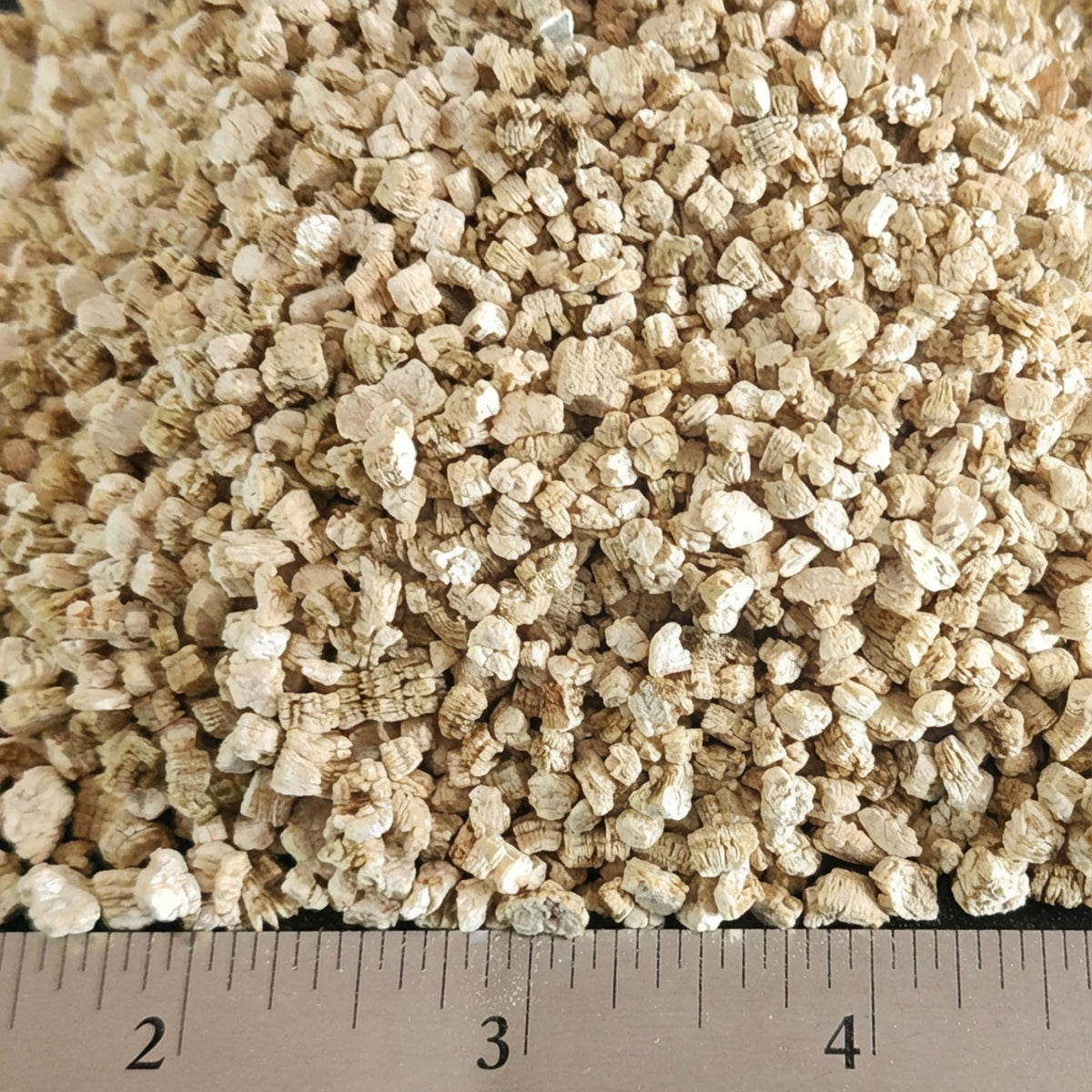 Horticultural Vermiculite 4 Cubic Feet J989512